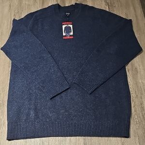 GAP Men's Deep Blue Crewneck Sweater